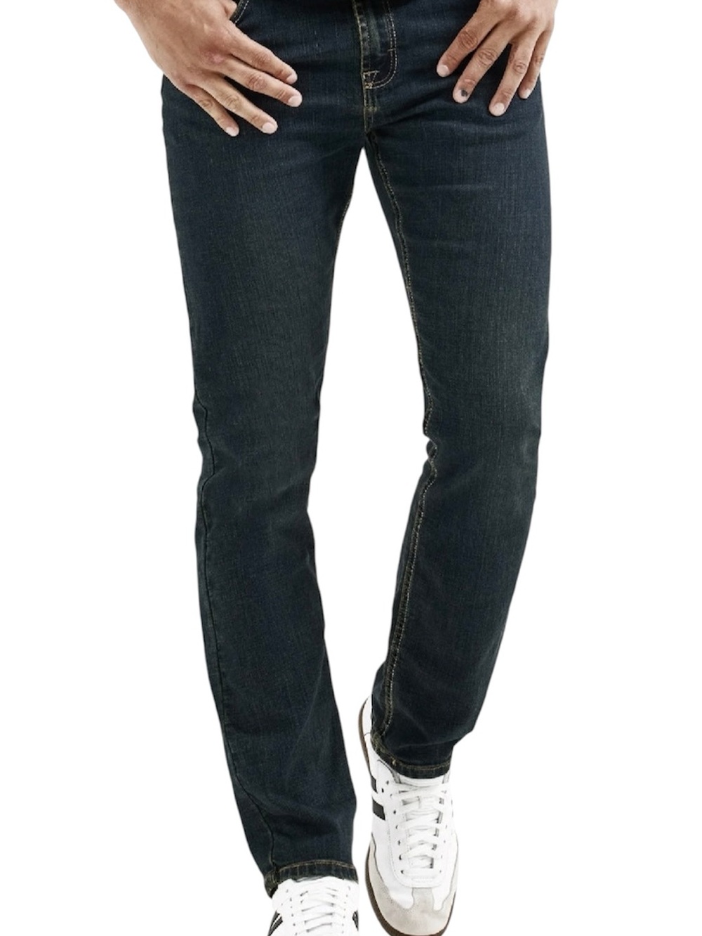 Wrangler Men’s Slim Straight Fit Jean with Stretch